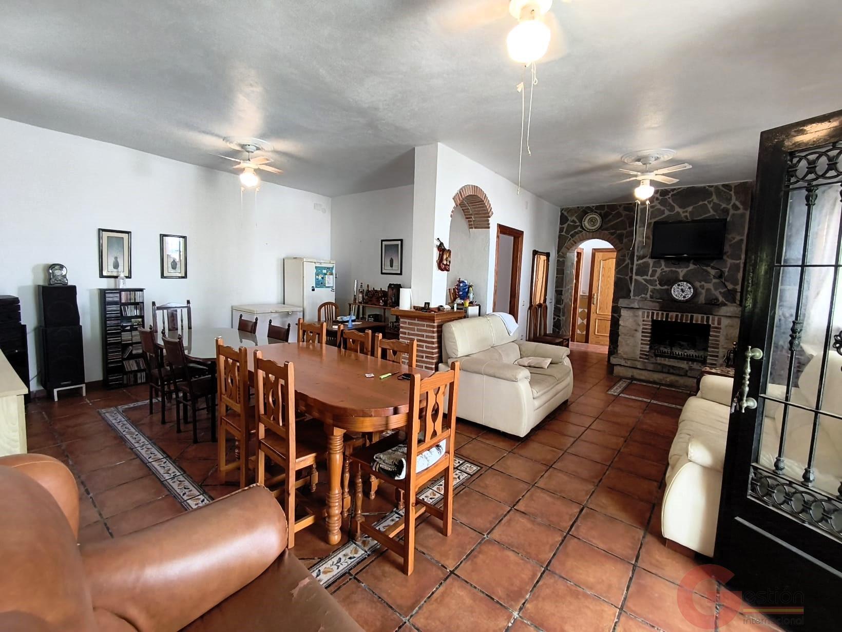 Venta de finca rústica en Carchuna