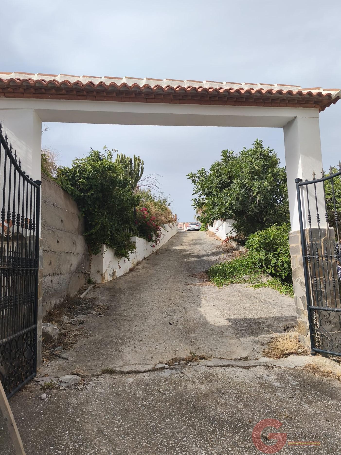 Venta de finca rústica en Carchuna