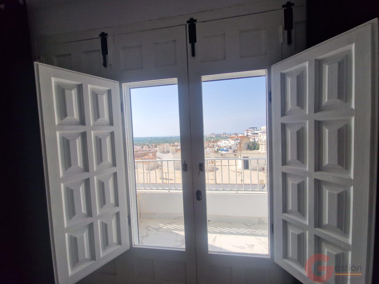 Venta de piso en Salobreña