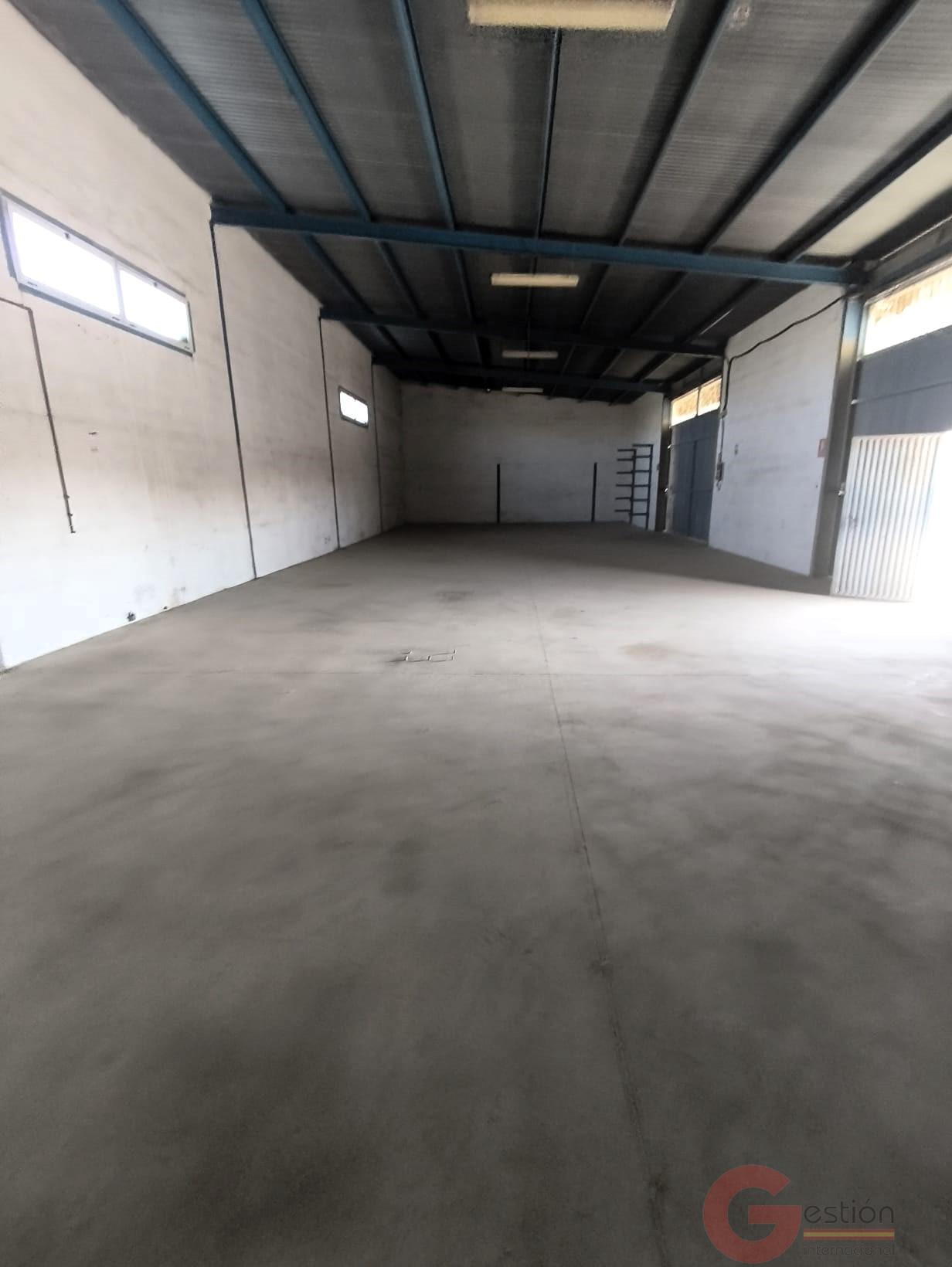 Venta de nave en Motril