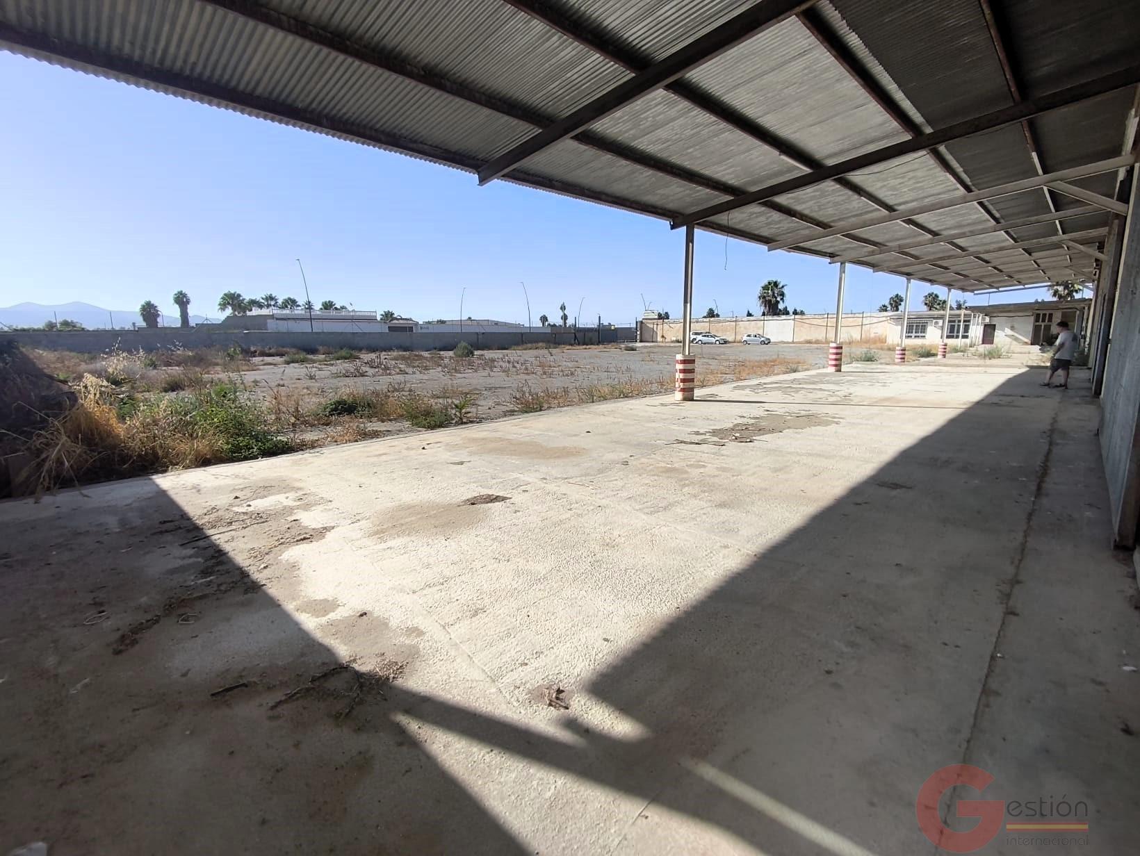 Venta de nave en Motril