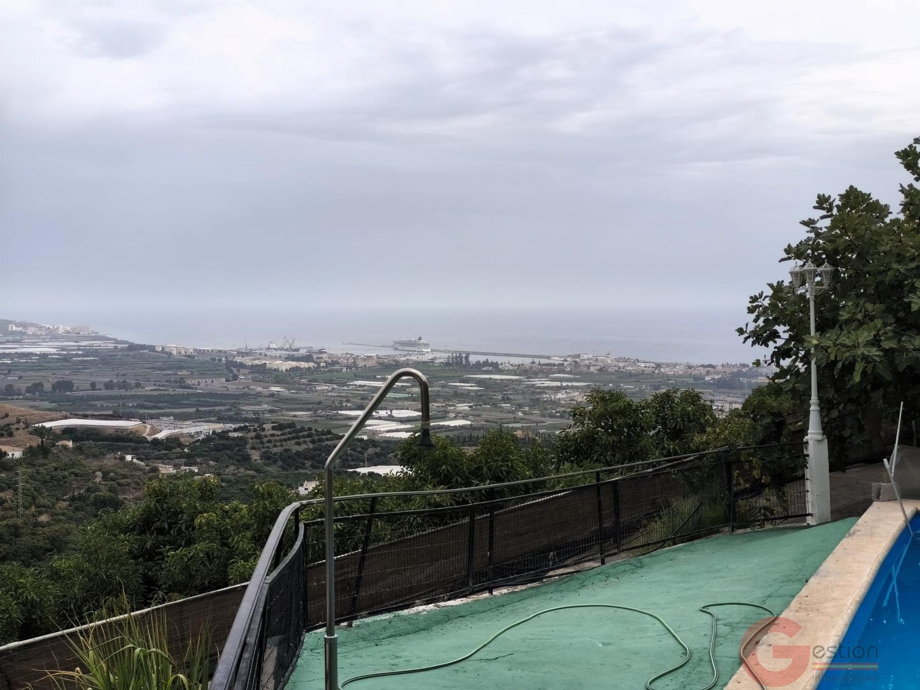 Venta de finca rústica en Motril