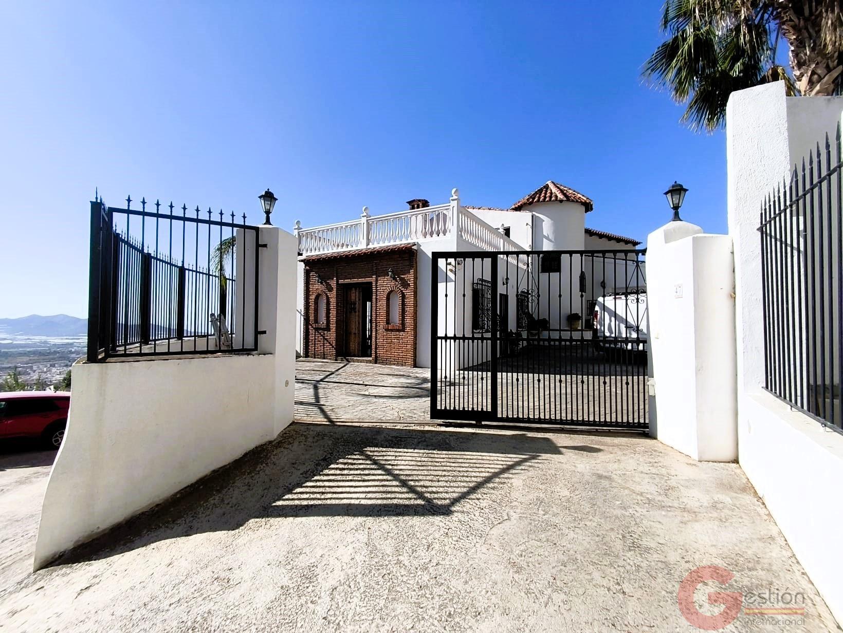 Venta de villa en Motril