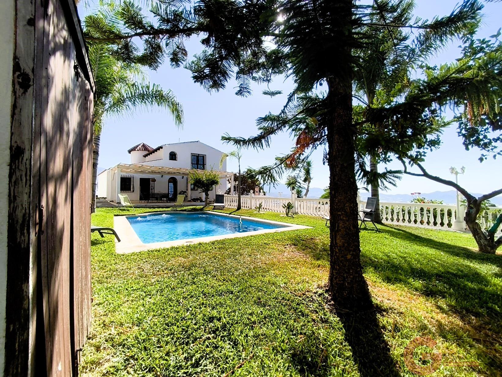 Venta de villa en Motril