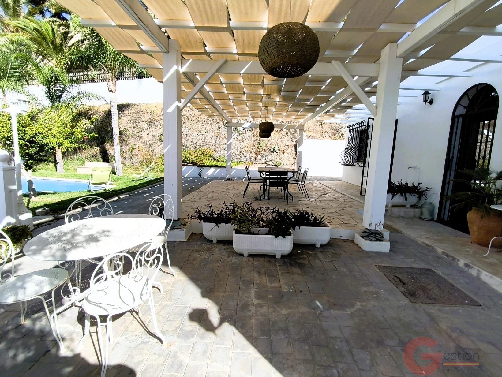 Venta de villa en Motril