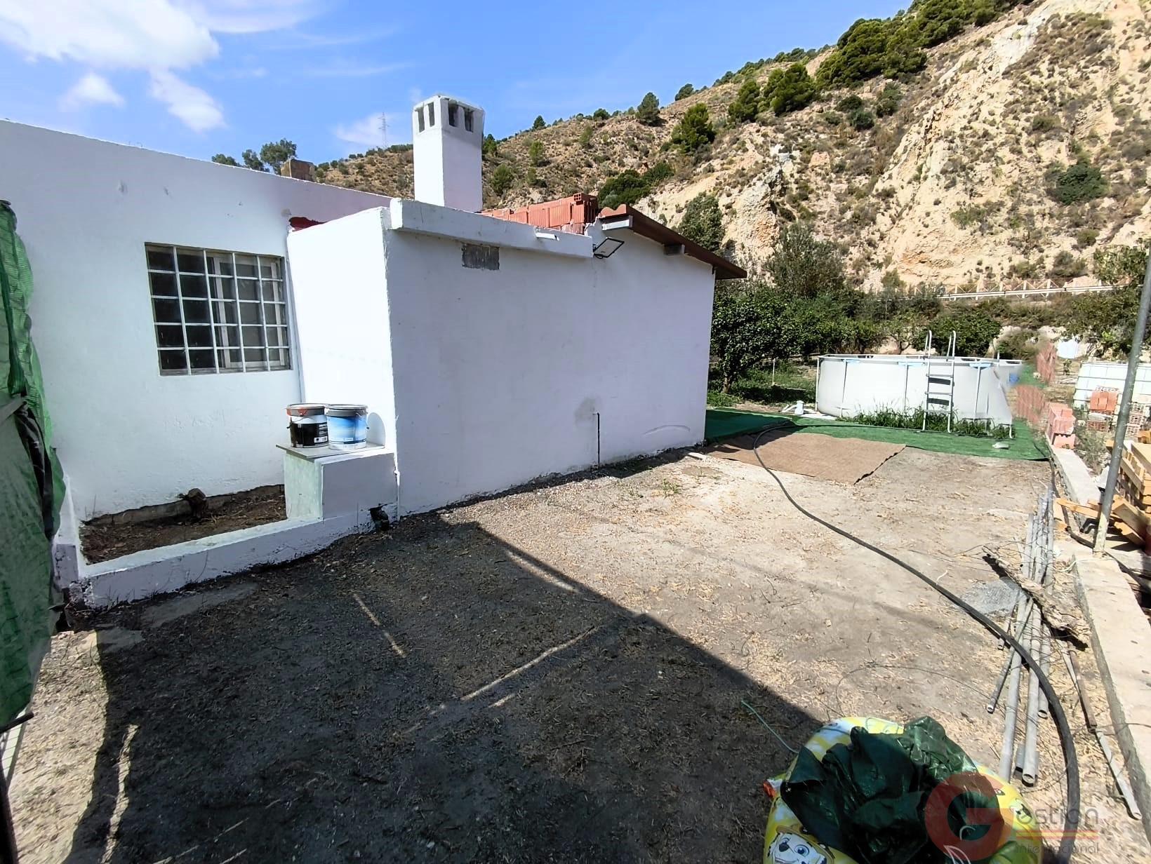 Venta de finca rústica en Vélez de Benaudalla