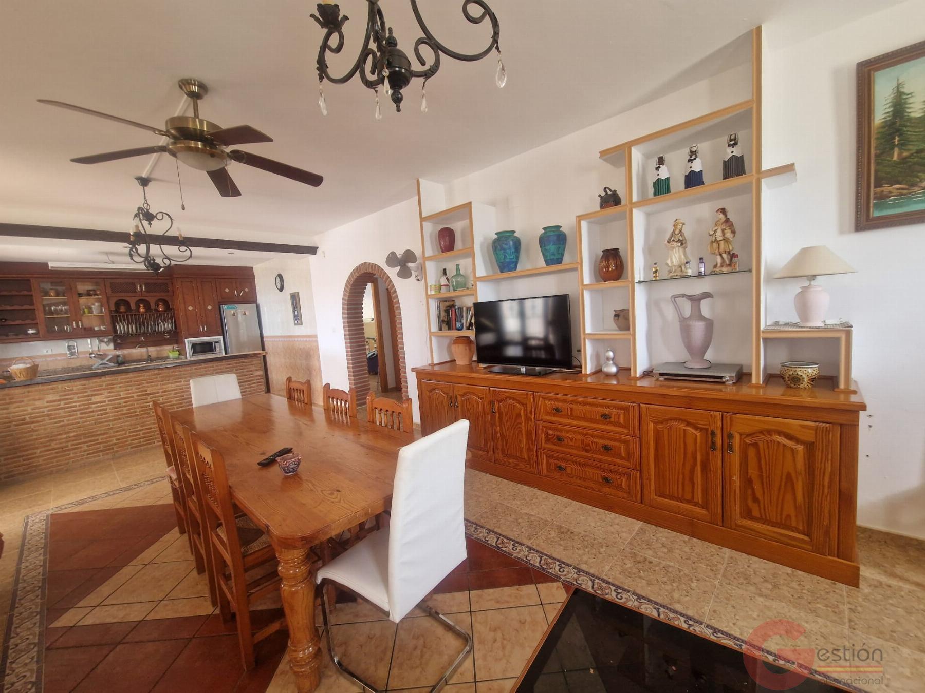 Venta de finca rústica en Molvízar