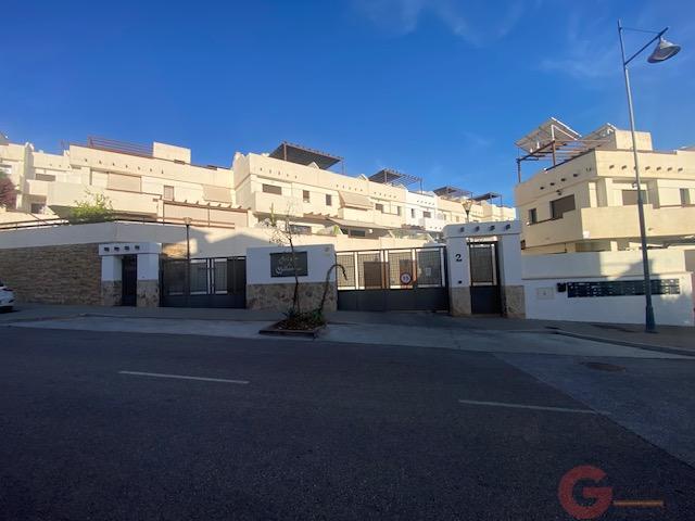 Venta de chalet en Almayate Bajo
