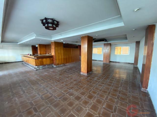 Venta de local en Almuñécar