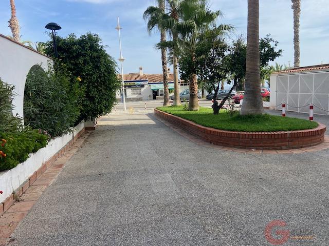 Venta de local en Almuñécar