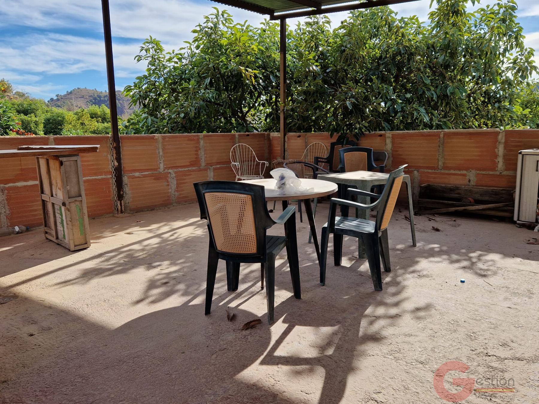 Venta de finca rústica en Guájar Faragüit