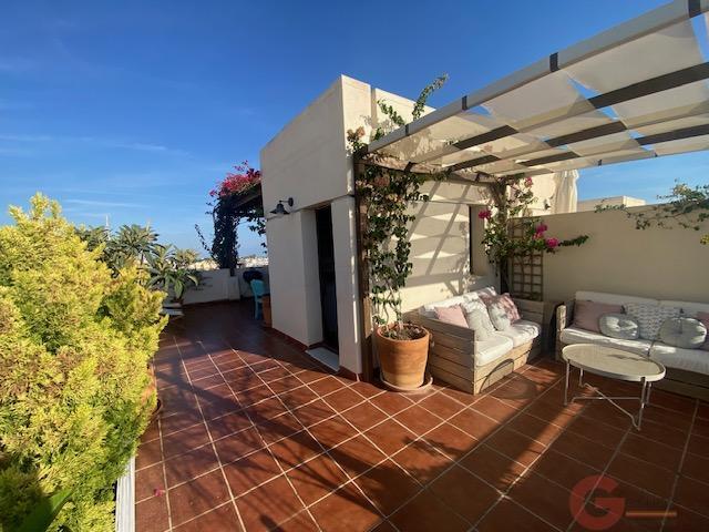 Venta de chalet en Almayate Bajo