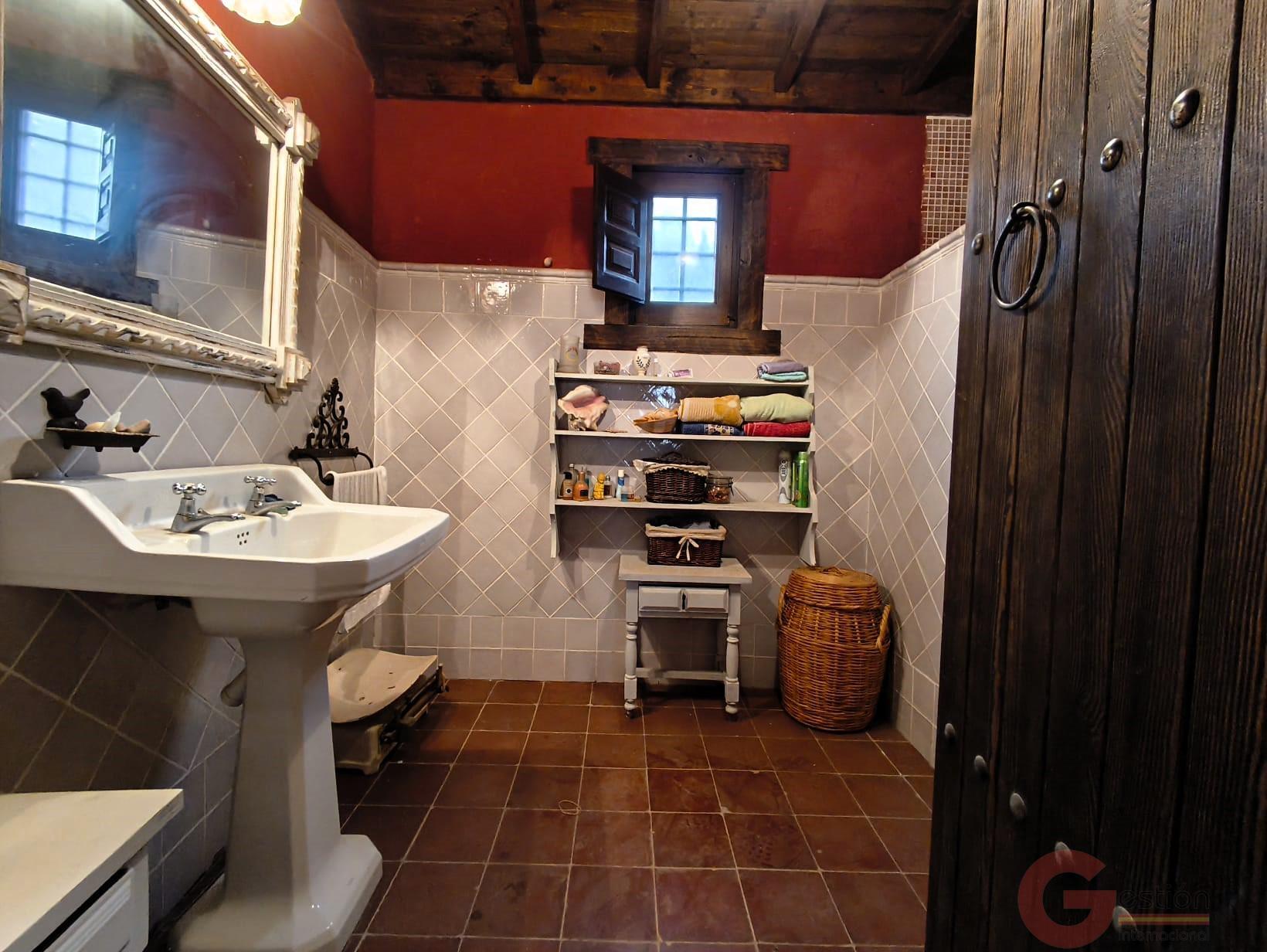 Venta de finca rústica en Vélez de Benaudalla
