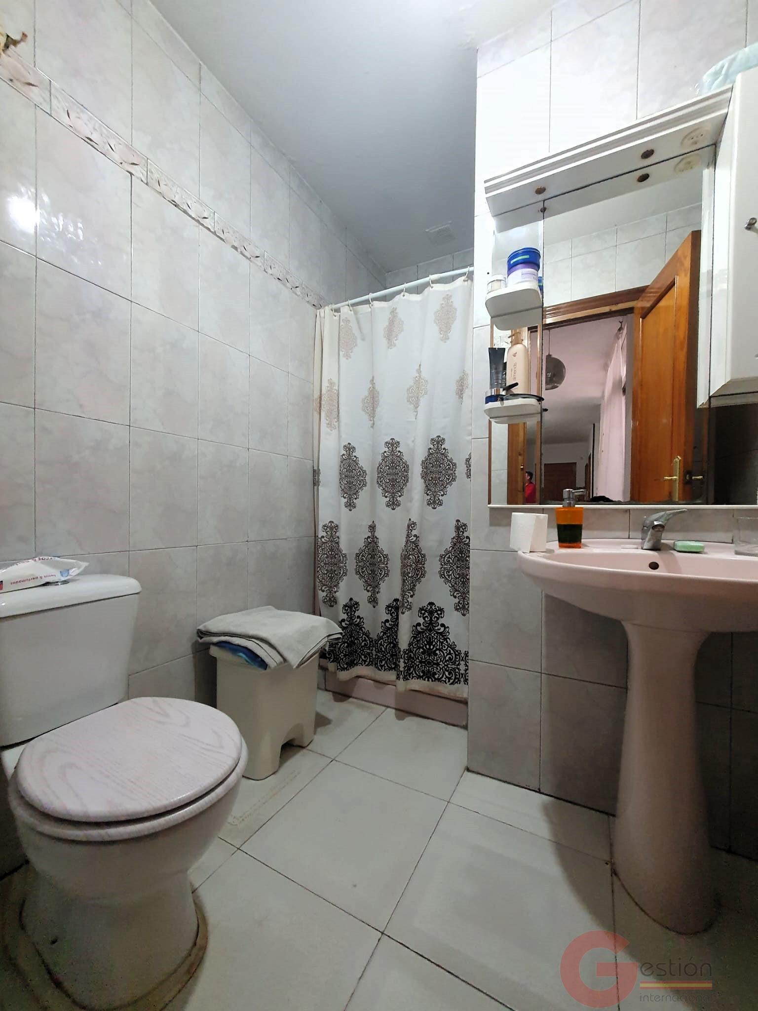 Venta de casa en Vélez de Benaudalla
