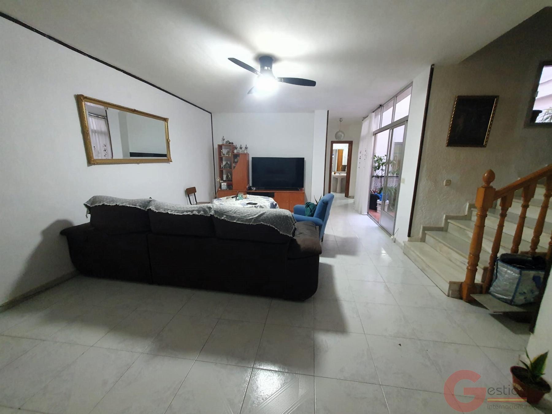 Venta de casa en Vélez de Benaudalla