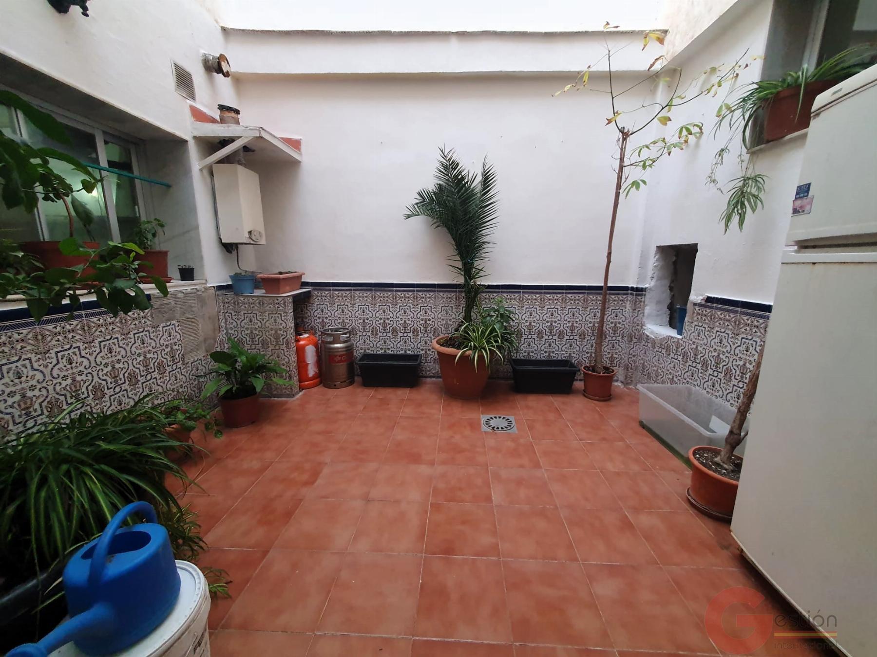 Venta de casa en Vélez de Benaudalla