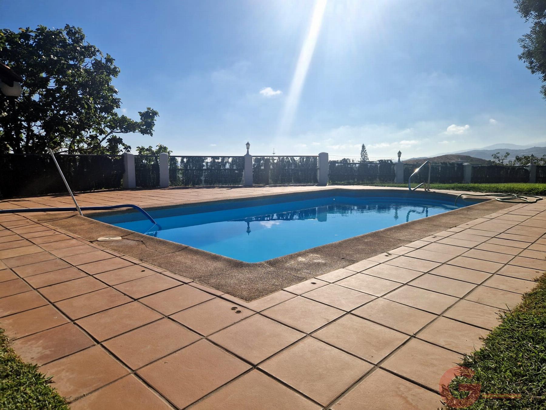 Venta de finca rústica en Motril