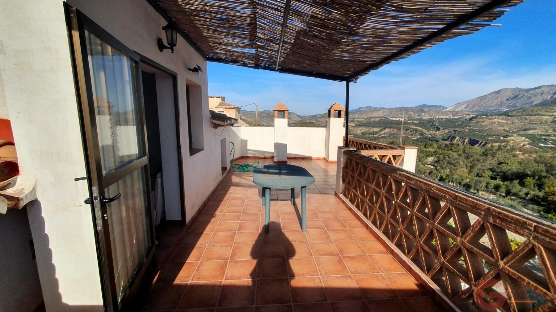 Venta de casa en Píñar
