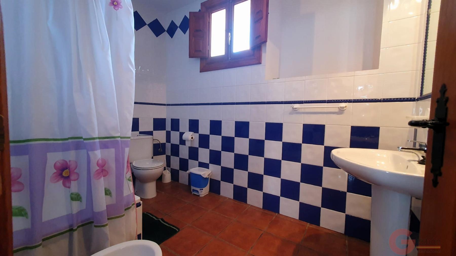 Venta de casa en Píñar