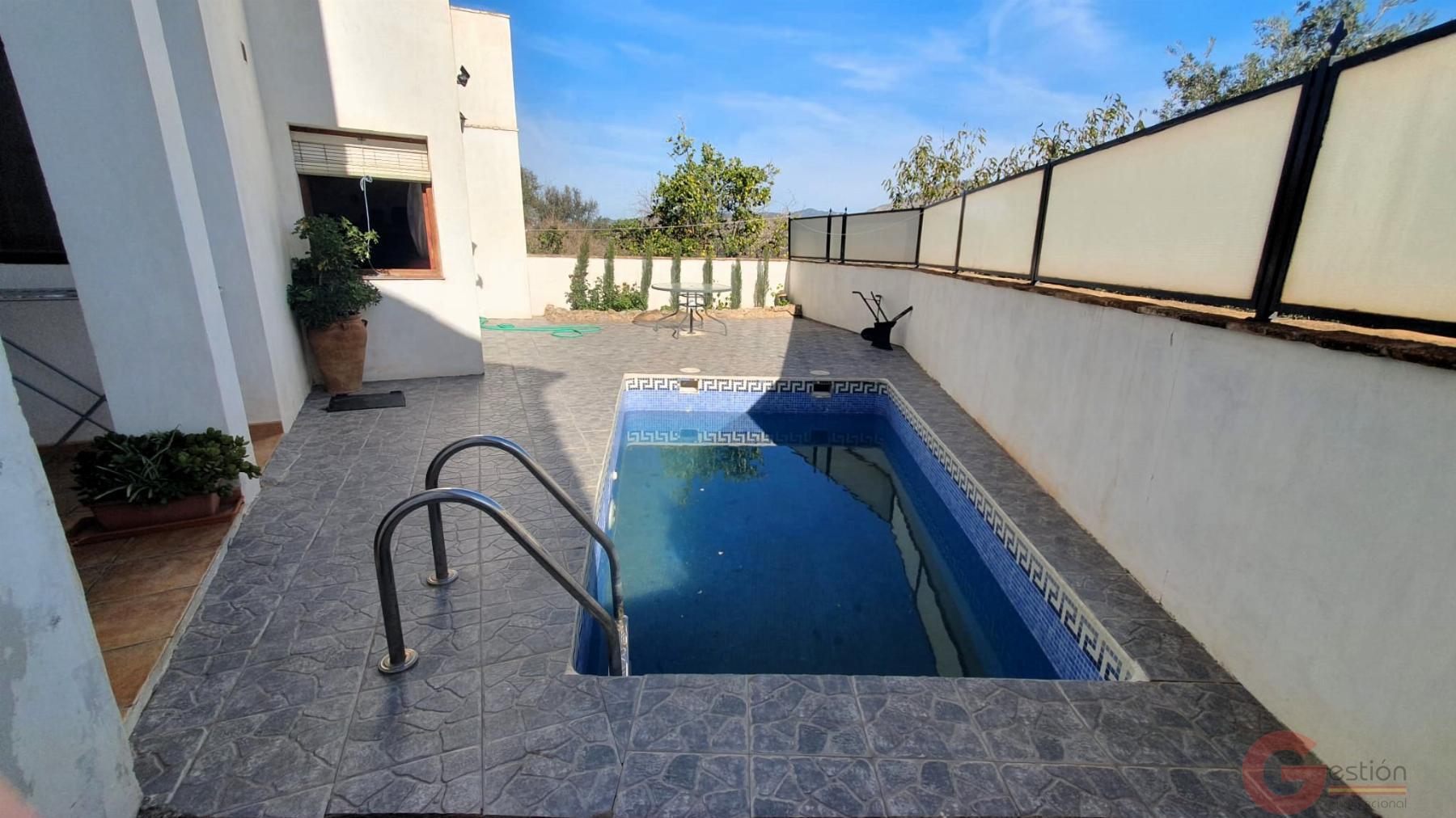 Venta de casa en Píñar