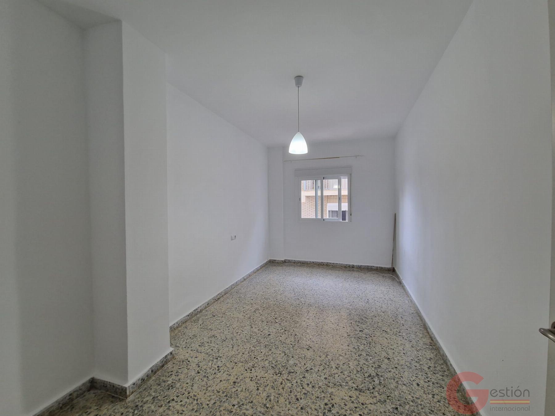 Venta de piso en Salobreña
