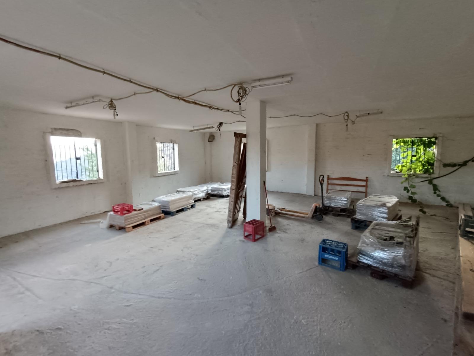 Venta de finca rústica en Lanjarón