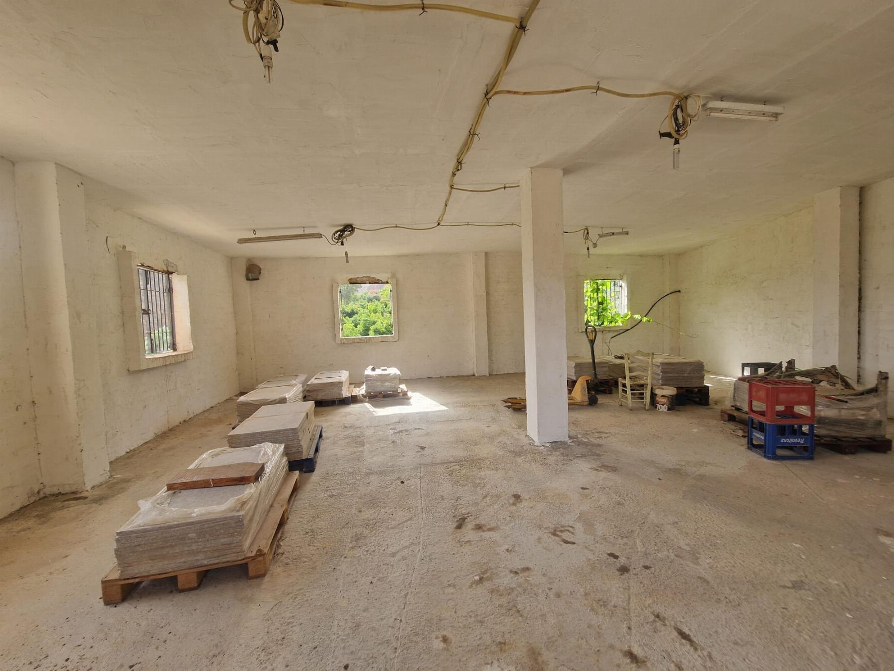 Venta de finca rústica en Lanjarón