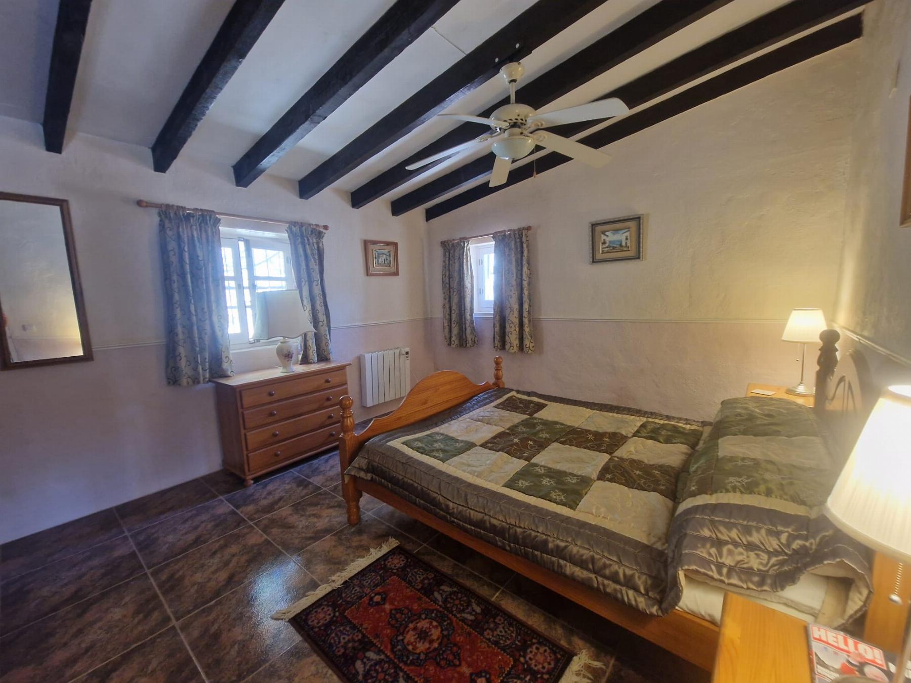 Venta de casa en Vélez de Benaudalla