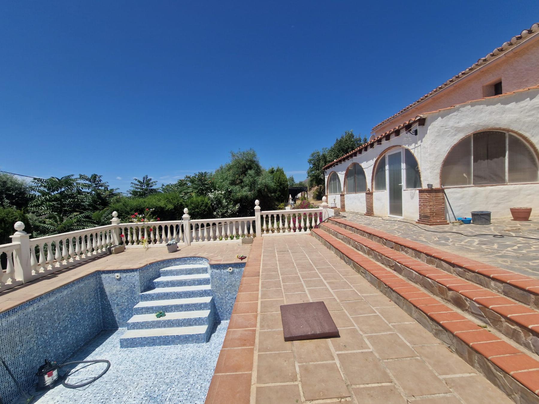 Venta de casa en Vélez de Benaudalla