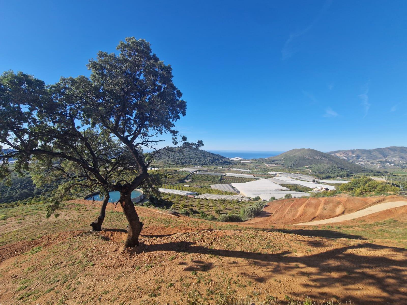 Venta de terreno en Molvízar