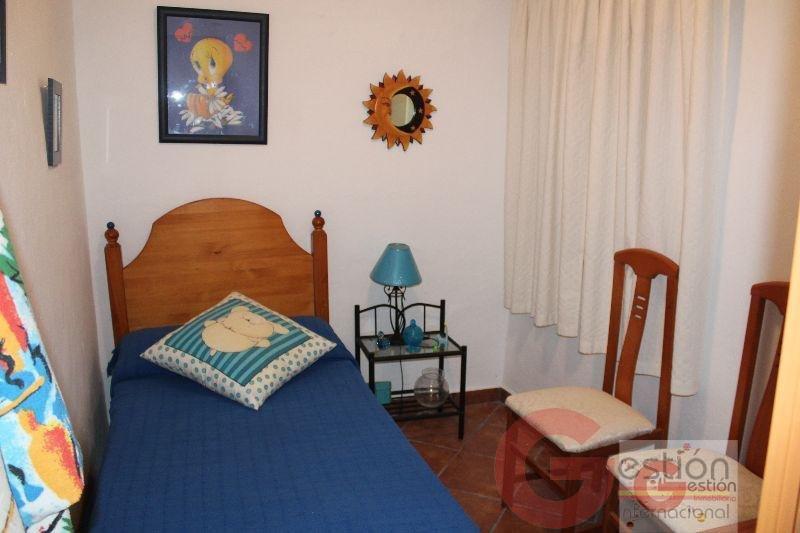 For sale of house in Salobreña