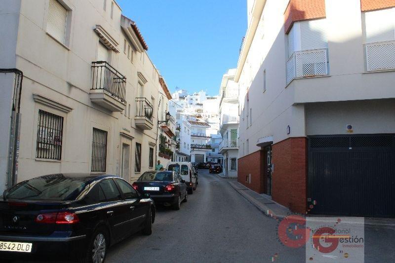 For sale of house in Salobreña