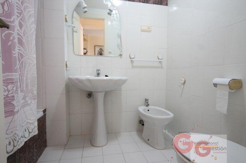 For sale of apartment in Salobreña