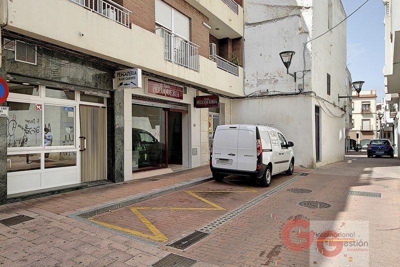 Venta de local comercial en Motril