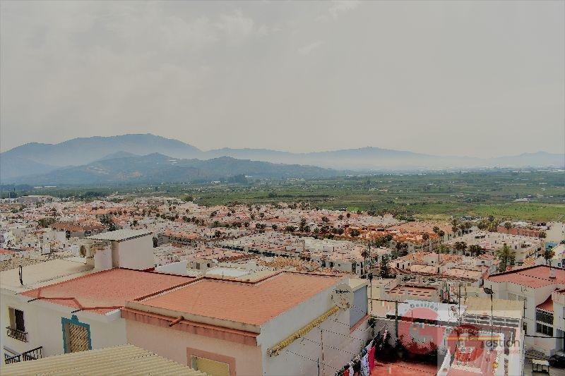 For sale of house in Salobreña