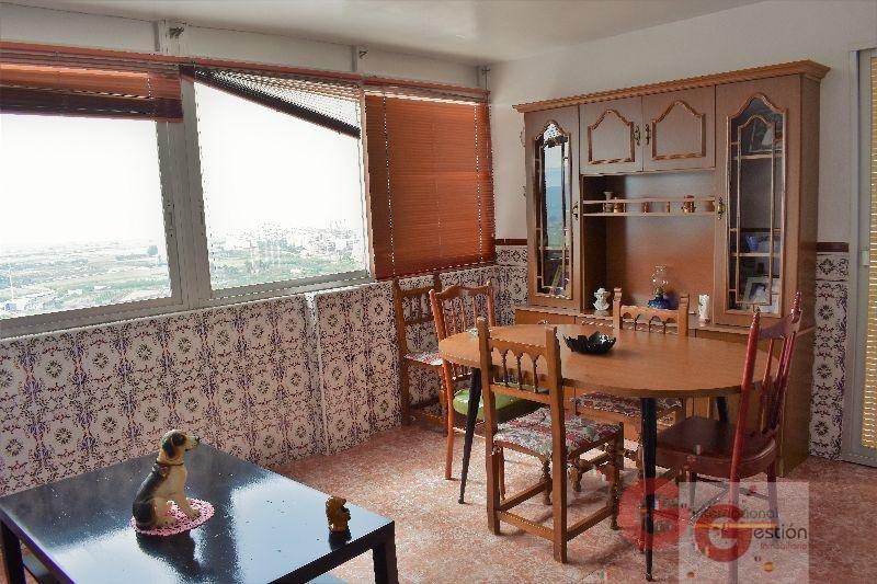 For sale of house in Salobreña