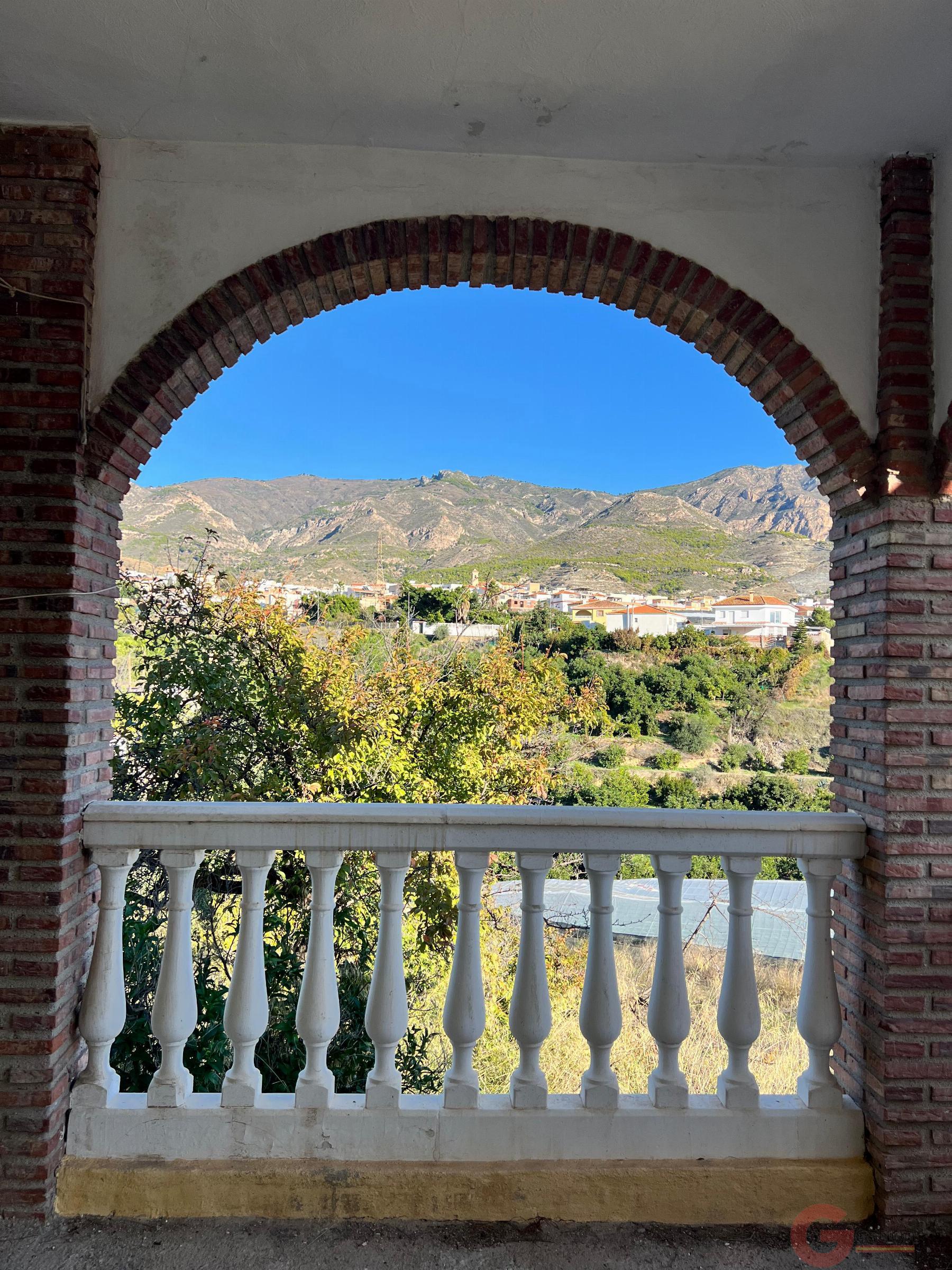 Venta de finca rústica en Molvízar