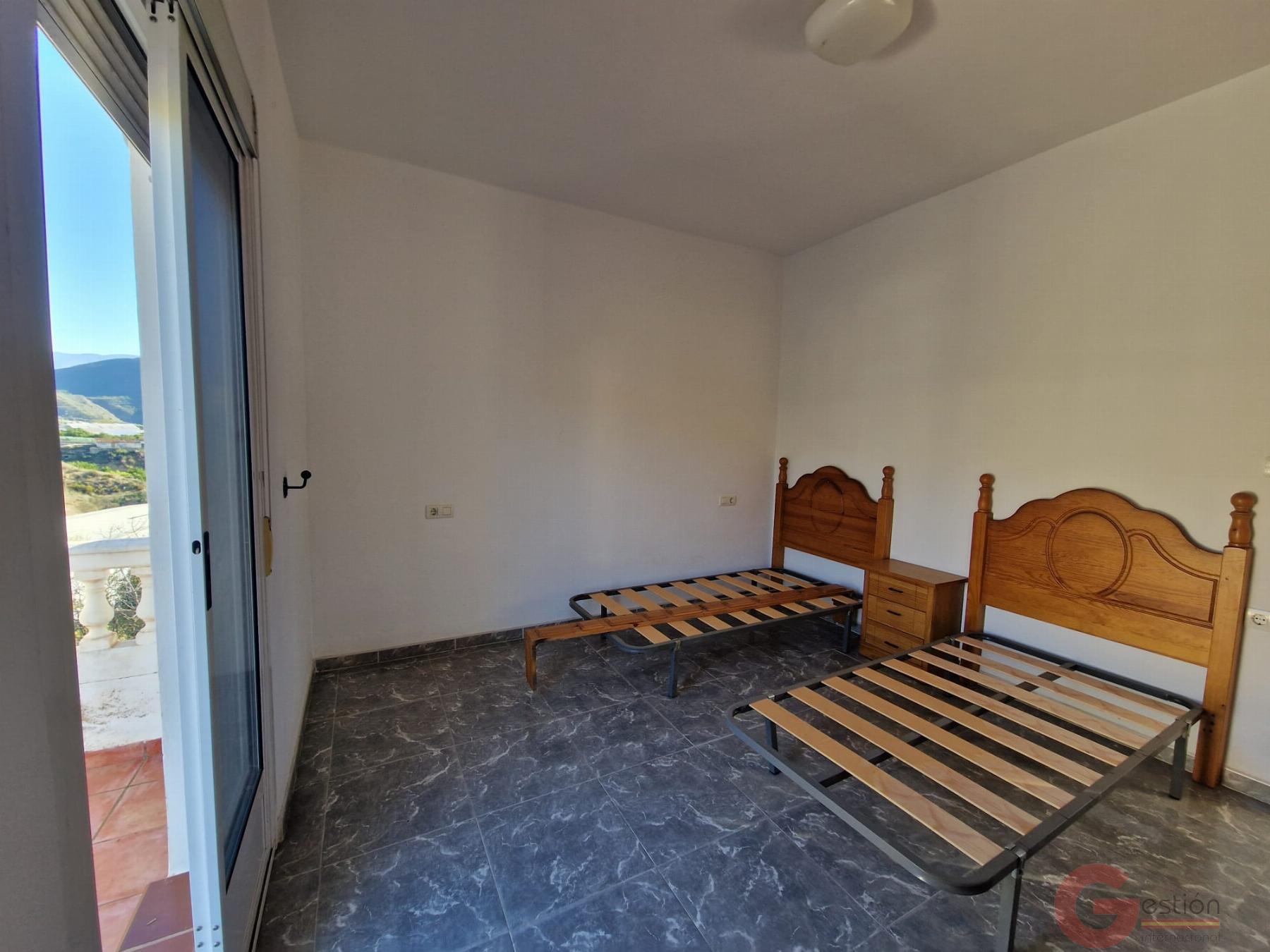 Venta de finca rústica en Molvízar