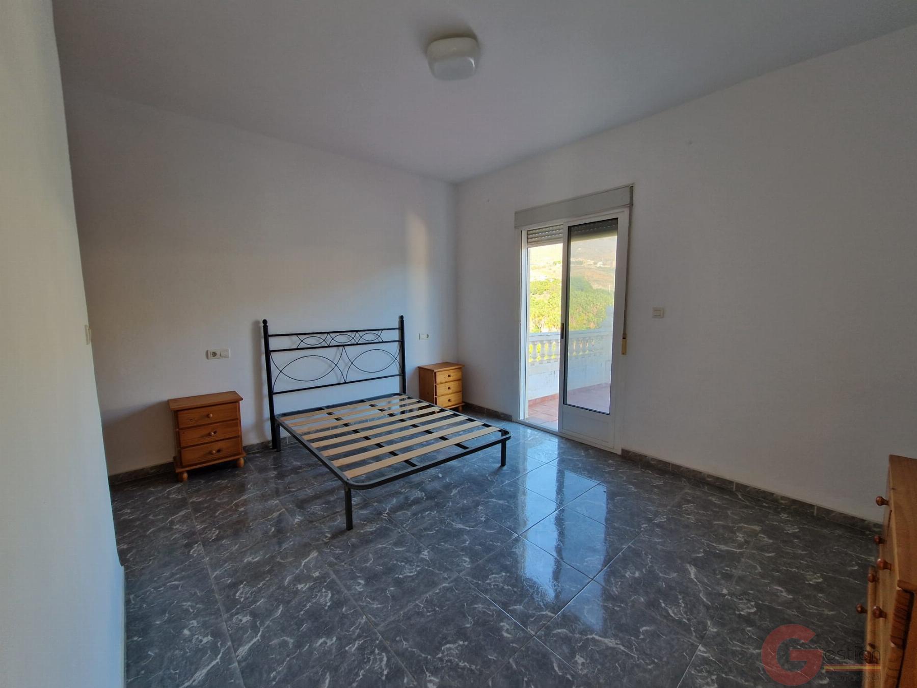 Venta de finca rústica en Molvízar