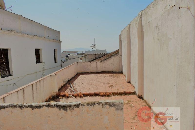 For sale of house in Salobreña