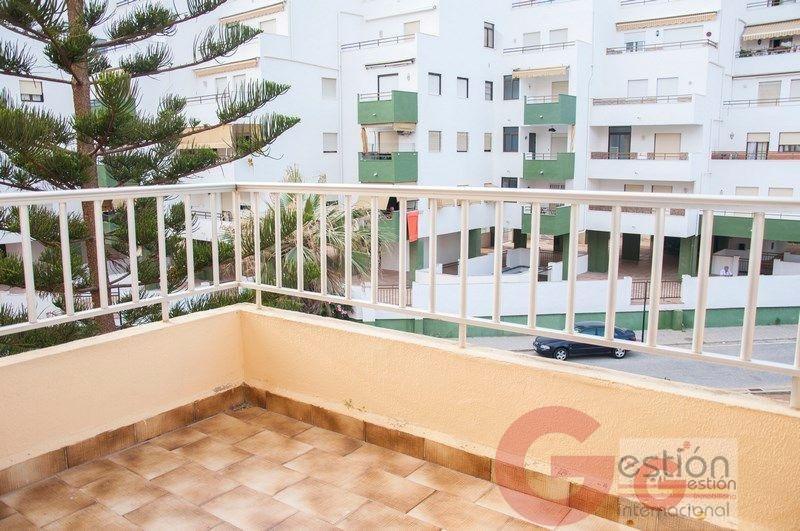 For sale of apartment in Salobreña