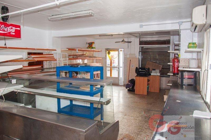 Venta de local comercial en Salobreña