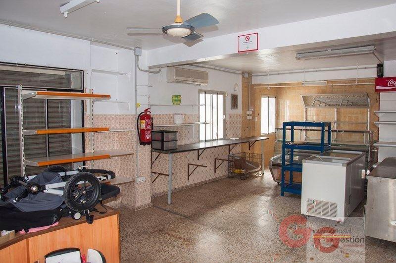 For sale of commercial in Salobreña