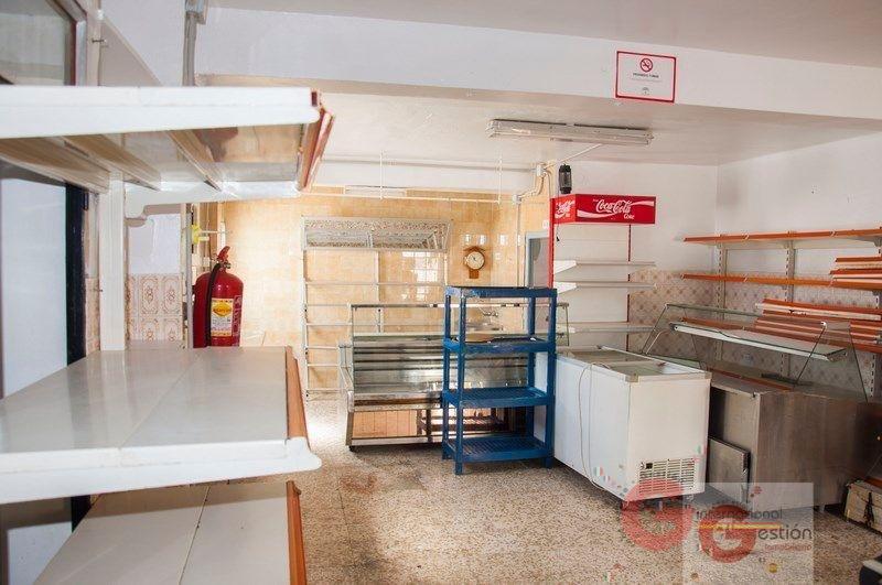 Venta de local comercial en Salobreña