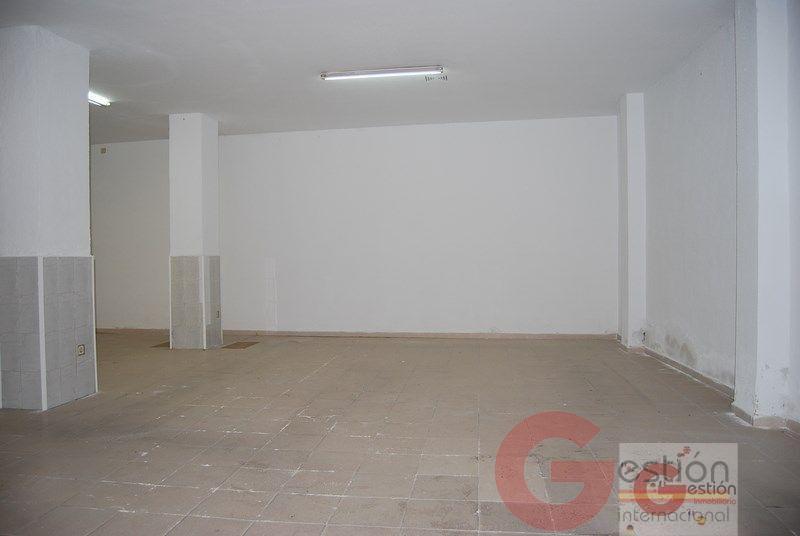 For sale of commercial in Salobreña