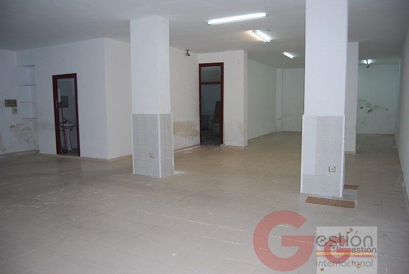 Venta de local comercial en Salobreña