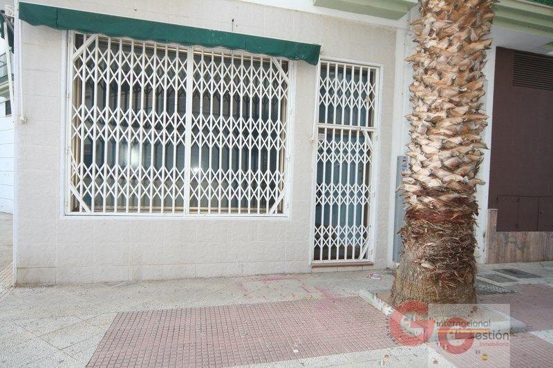 Venta de local comercial en Salobreña