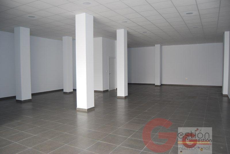 For sale of commercial in Salobreña