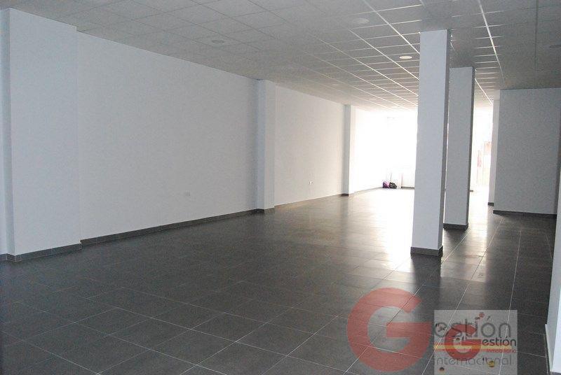 For sale of commercial in Salobreña