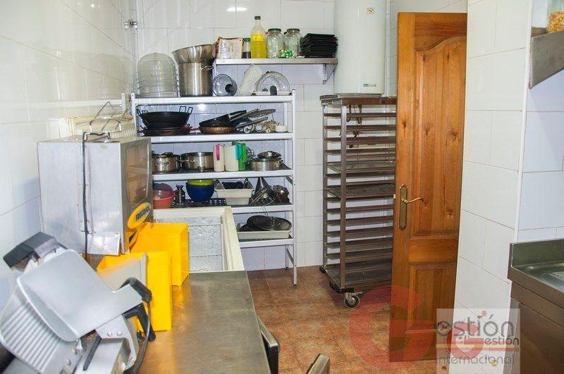 Venta de local comercial en Salobreña